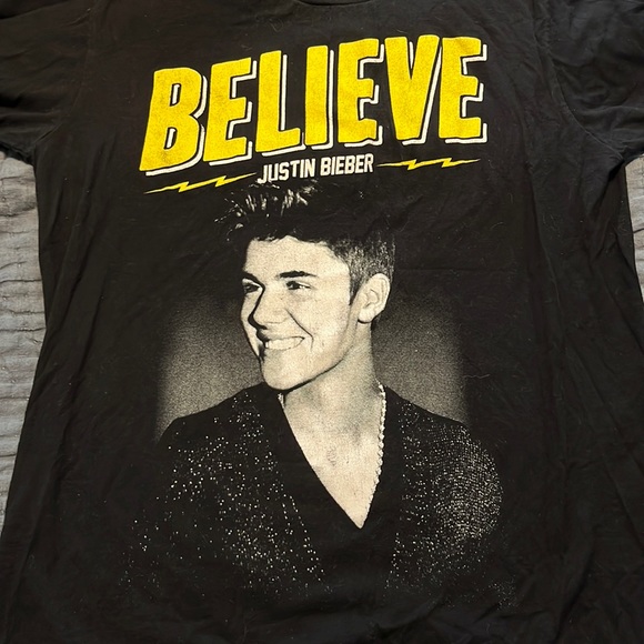 Tops - JUSTIN BIEBER Believe Concert T-Shirt Small